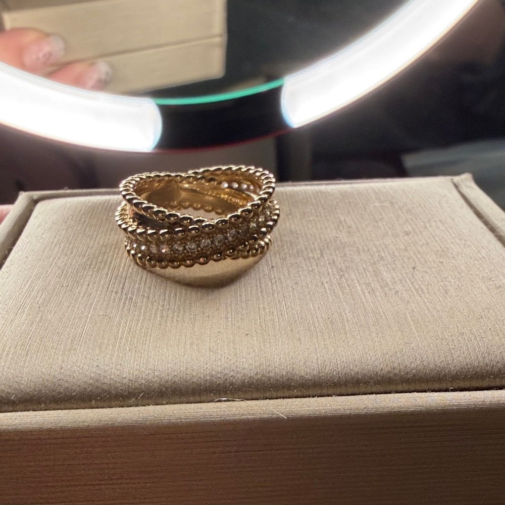 Elegant Gold-Tone Beaded Ring S925
